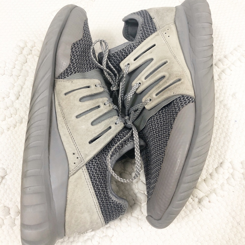 Sold on eBay. Adidas Tubular Radial S76718 Shoes - Picture 4 of 6